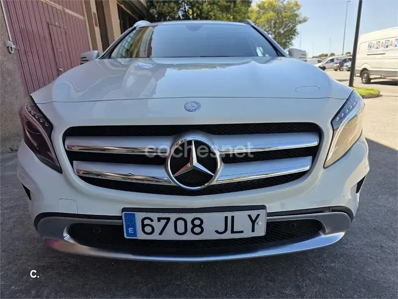 Usado Mercedes GLA200 Style 136 CV (100 kW) 2016 Blanco SUV