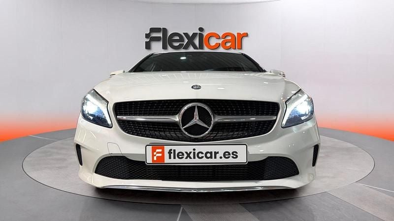 Usado Mercedes A200 139 CV (102 kW) 2017 Blanco Berlina