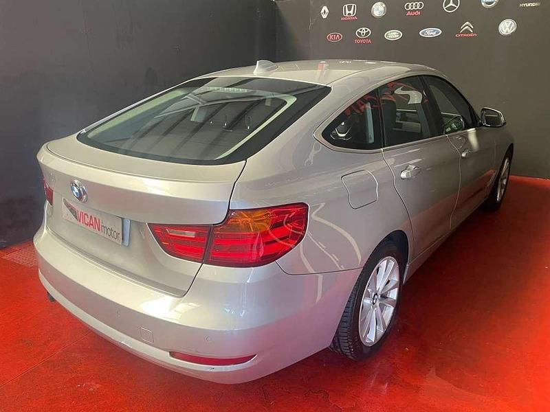 Usado BMW 318 Gran Turismo 143 CV (105 kW) 2015 Gris Berlina