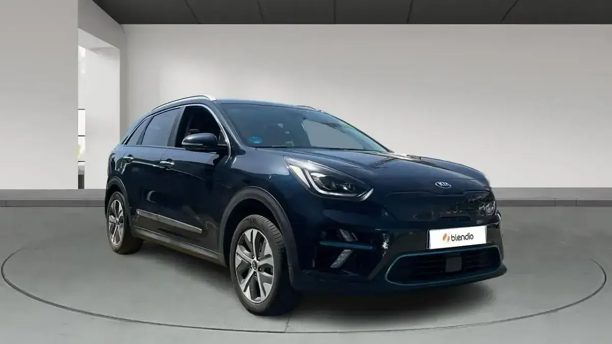 Usado Kia e-Niro 150 kW (204 CV) 2022 Azul SUV