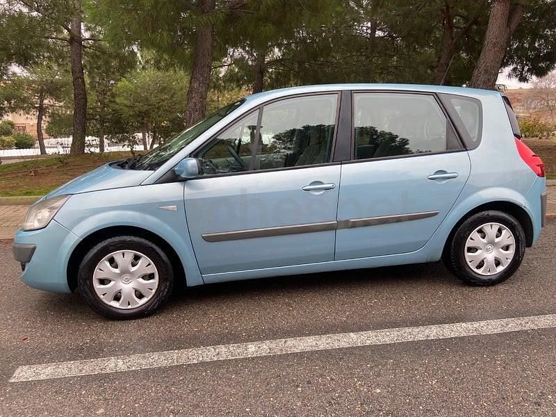 Usado Renault Scénic II Dynamique 110 CV (80 kW) 2008 Azul Monovolumen