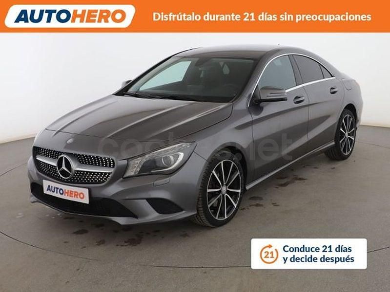Usado Mercedes CLA200 Urban 136 CV (100 kW) 2016 Gris Coupe