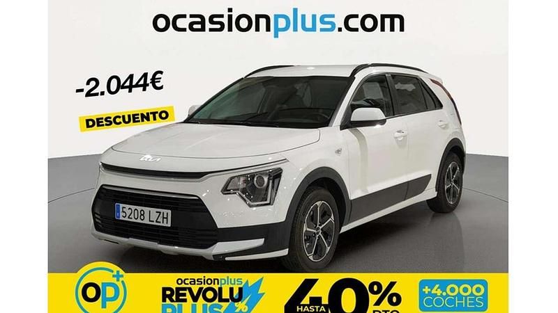 Usado Kia Niro 141 CV (103 kW) 2022 Blanco SUV