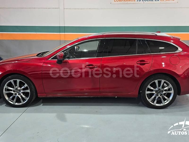 Usado Mazda 6 Style 150 HP (110 kW) 2017 Vermelho Carrinha