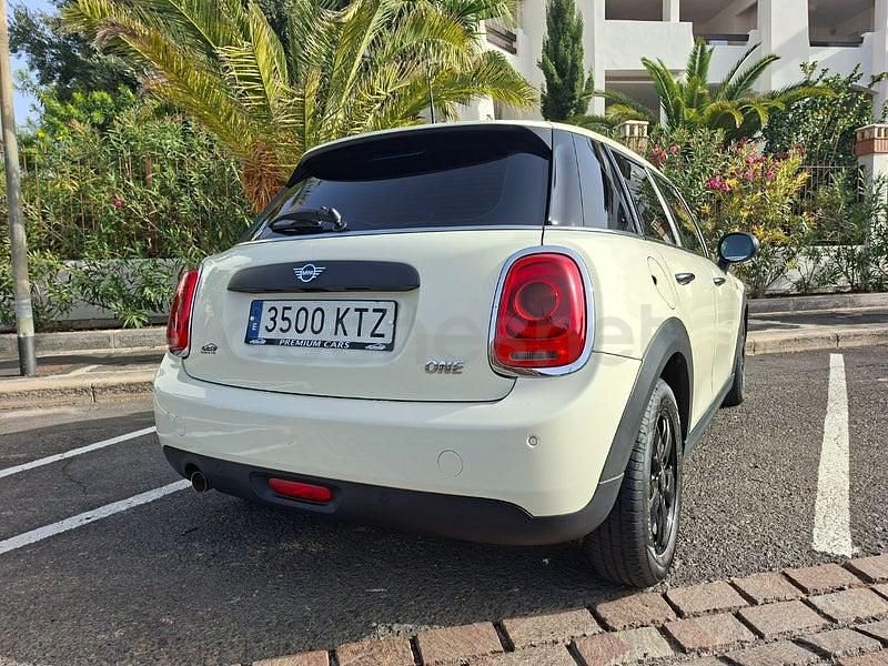 Usado Mini ONE 102 CV (75 kW) 2019 Blanco Utilitario