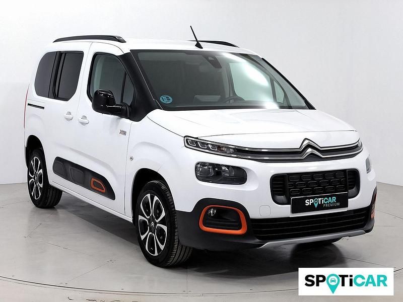 Usado Citroën Berlingo Business Class 102 CV (75 kW) 2023 Blanco Monovolumen