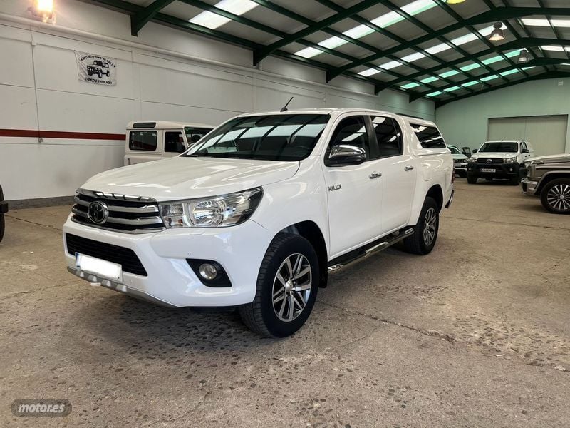 Blanco Usado 2019 Toyota HiLux Recogida | 36.800 € (Un poco caro) - Imagen 1/4