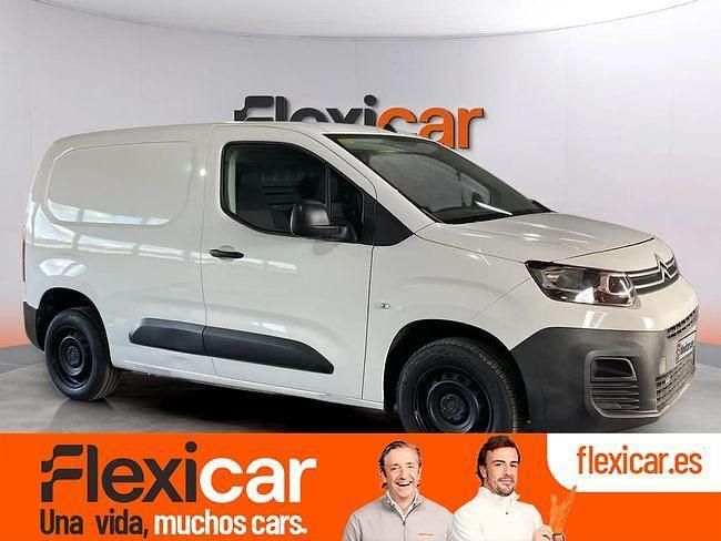 Usado Citroën Berlingo Feel 102 CV (75 kW) 2021 Blanco Monovolumen