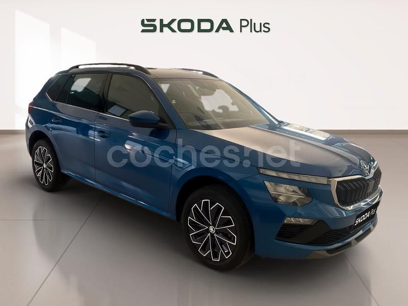 Usado Skoda Kamiq 110 CV (80 kW) 2022 Azul SUV
