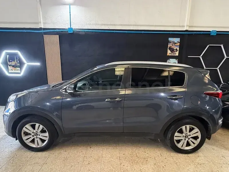 Usado Kia Sportage 115 CV (84 kW) 2017 Azul SUV