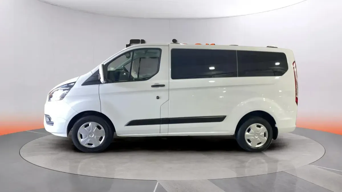Usado Ford Transit Custom Ambiente 105 CV (77 kW) 2020 Blanco Familiar