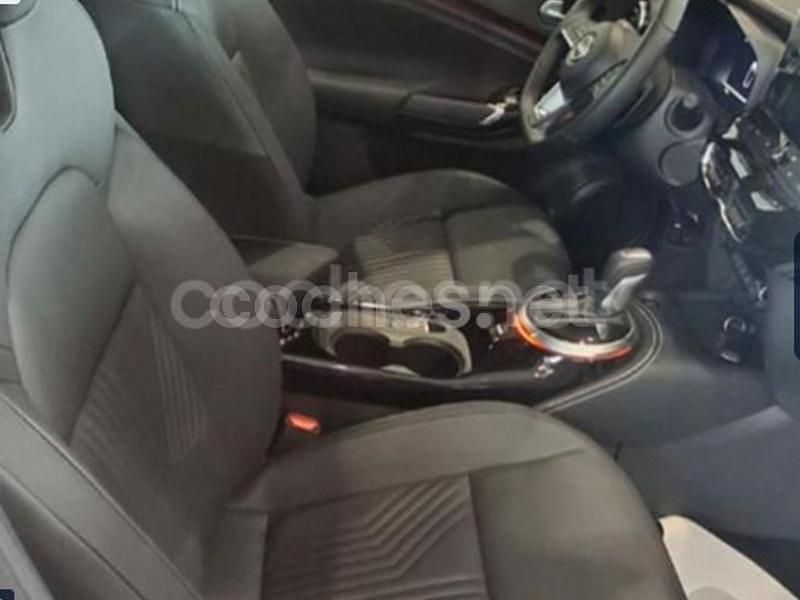Gris / plata Usado 2025 Nissan Juke Tekna SUV | 24.800 € (Caro) - Imagen 1/3