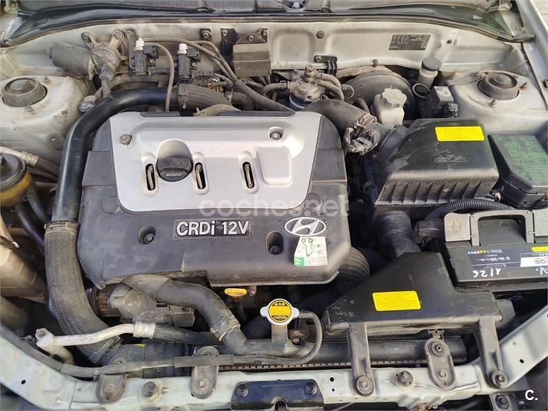 Usado Hyundai Accent 82 CV (60 kW) 2004 Gris / plata Berlina