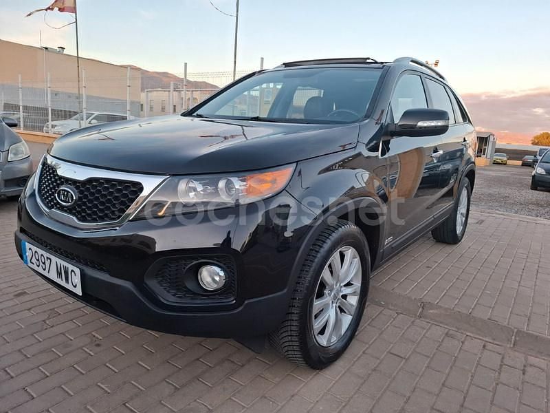 Negro Usado 2011 Kia Sorento Active SUV | 10.999 € (Precio justo) - Imagen 1/4