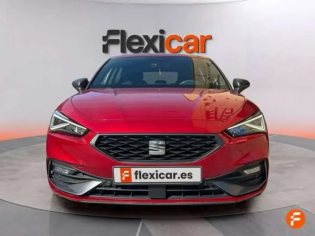 Usado Seat Leon ST FR 150 CV (110 kW) 2020 Rojo Familiar