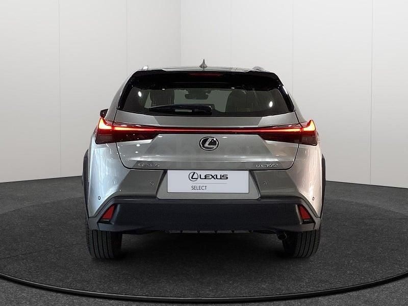 Usado Lexus UX 199 CV (146 kW) 2025 Gris / plata SUV