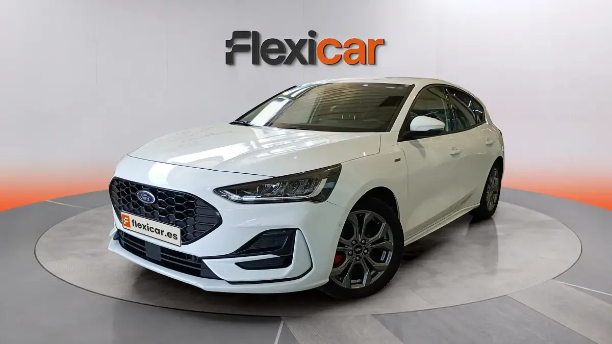 Usado Ford Focus ST-Line 125 CV (91 kW) 2022 Blanco Berlina