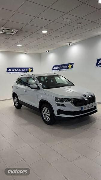 Blanco Usado 2024 Skoda Karoq Selection SUV | 25.900 € (Caro) - Imagen 1/4