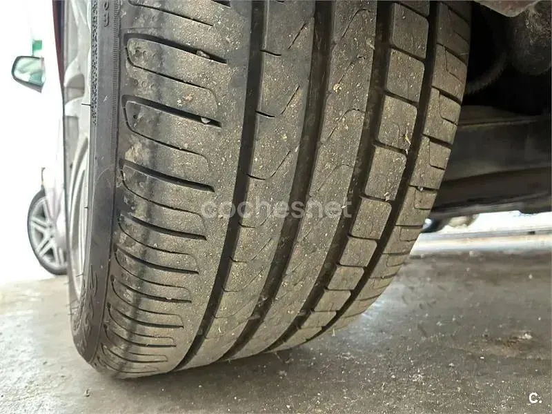 Usado Mercedes C220 170 CV (125 kW) 2008 Rojo Berlina