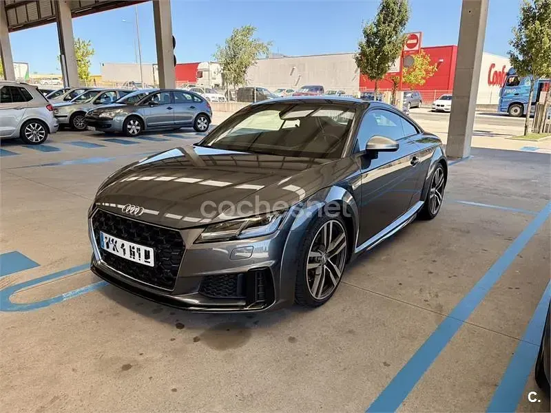 Usado Audi TT S-Line 197 CV (144 kW) 2019 Gris / plata Coupe