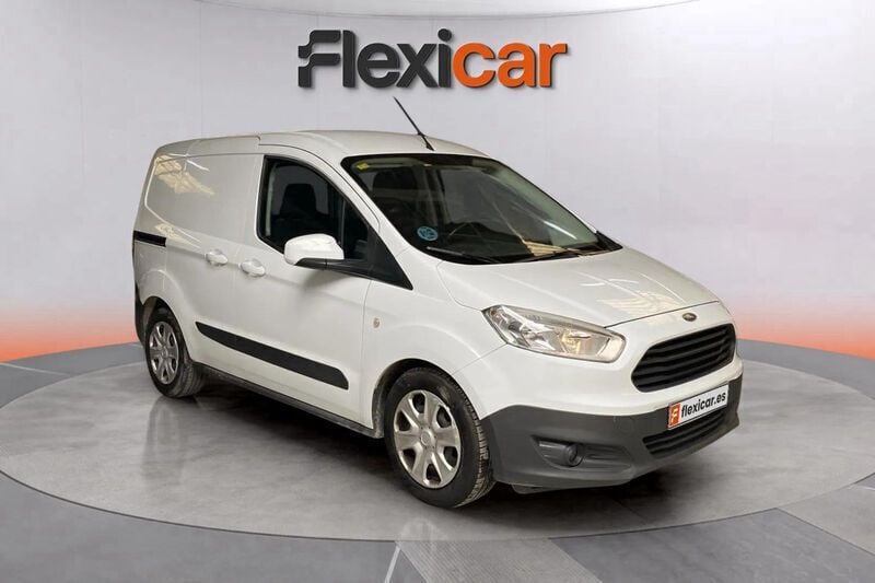 Blanco Usado 2018 Ford Tourneo Courier Ambiente Monovolumen | 7990 € (Super precio) - Imagen 1/4