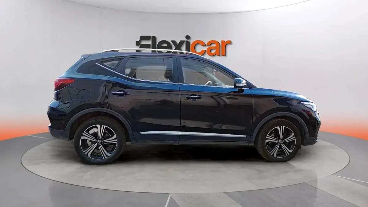 Usado MG ZS Comfort 106 CV (77 kW) 2022 Negro SUV