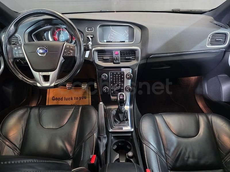 Usado Volvo V40 R-Design Momentum 150 CV (110 kW) 2014 Gris / plata Berlina