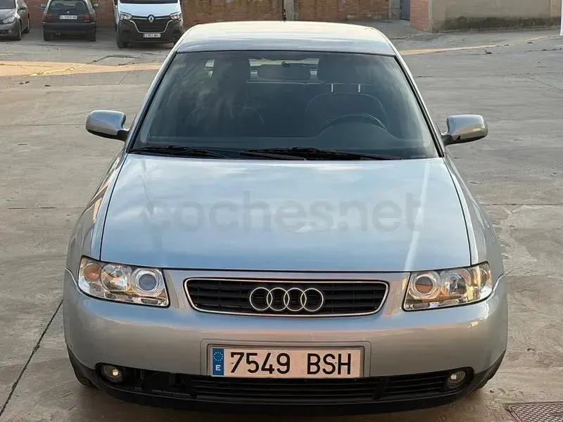 Usado Audi A3 Ambiente 125 CV (91 kW) 2002 Azul Utilitario
