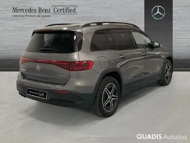 Usado Mercedes EQB300 167 kW (228 CV) 2025 Gris montaña SUV