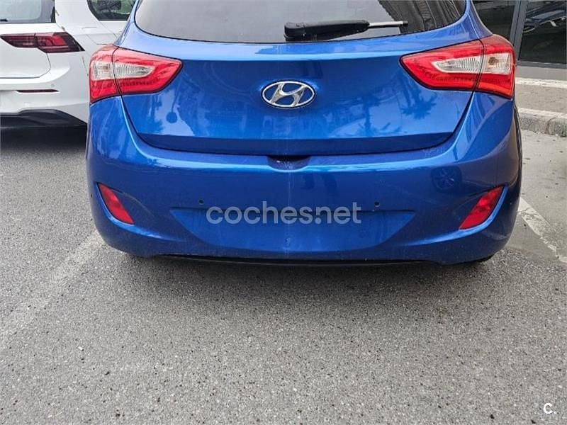 Azul Usado 2014 Hyundai i30 GO! Berlina | 8500 € (Precio justo) - Imagen 1/4