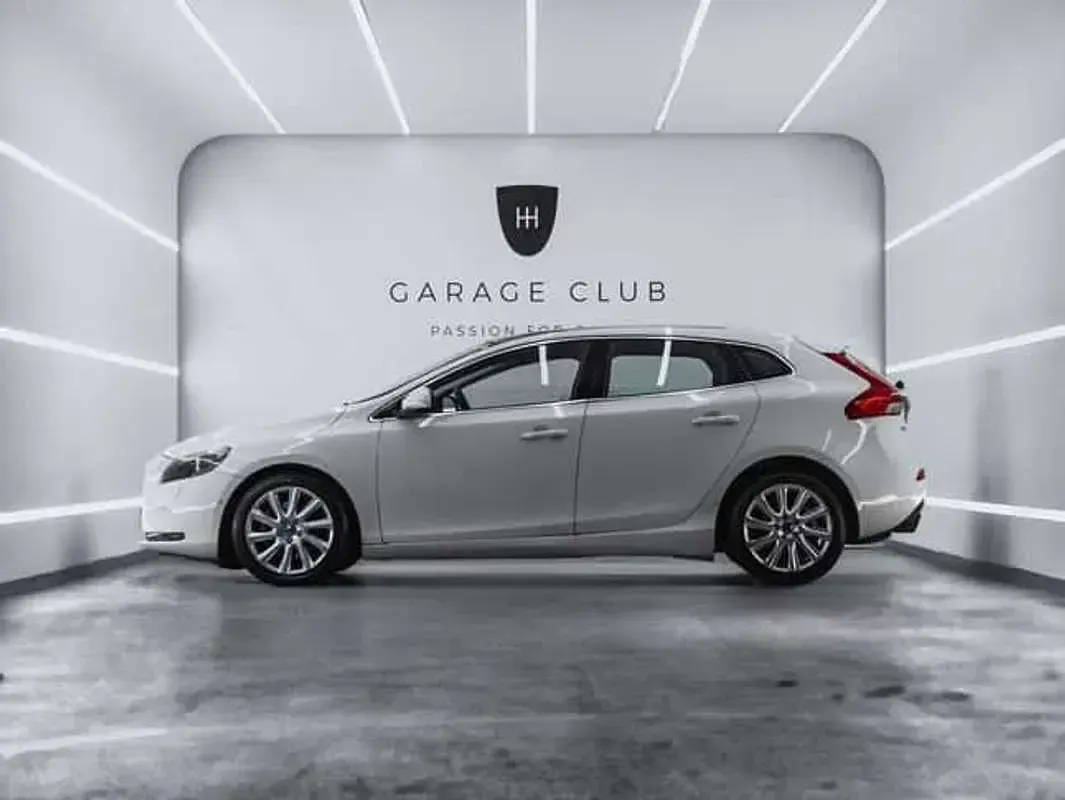Usado Volvo V40 Summum 179 CV (131 kW) 2013 Blanco Utilitario
