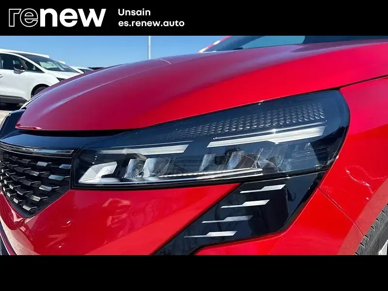 Usado Renault Clio V Techno 100 CV (73 kW) 2025 Rojo Berlina