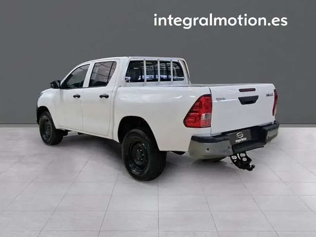 Usado Toyota HiLux 144 CV (105 kW) 2020 Blanco Pickup/Camioneta