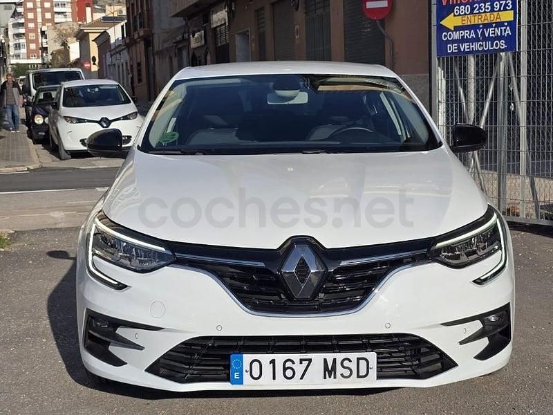Usado Renault Mégane IV Equilibre 115 CV (84 kW) 2024 Blanco Berlina