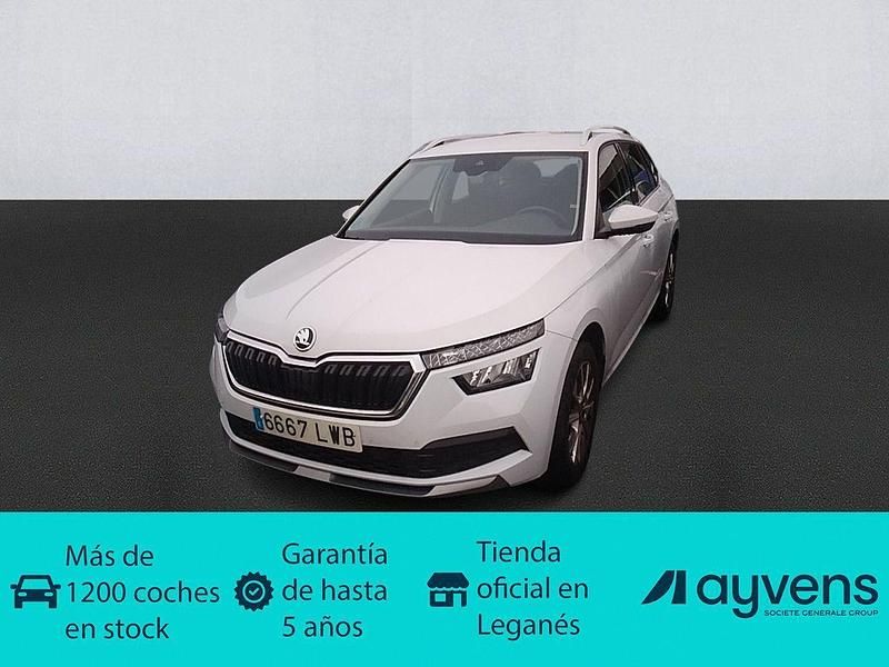 Usado Skoda Kamiq Ambition 110 CV (80 kW) 2022 Blanco SUV