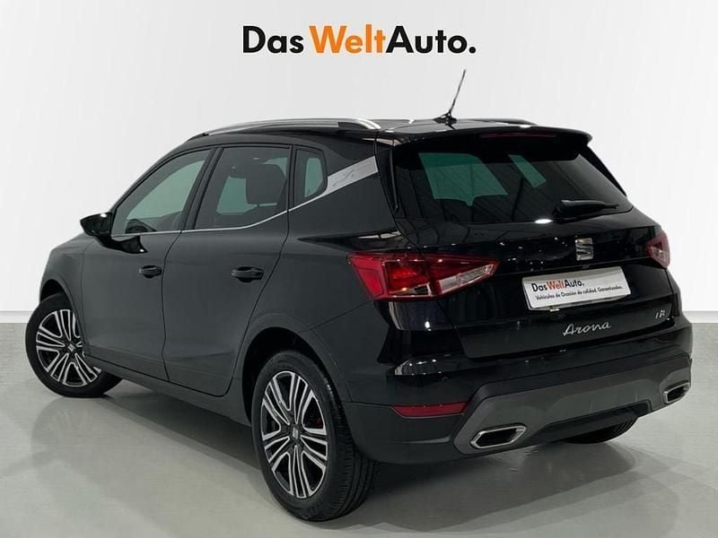 Usado Seat Arona FR 115 CV (84 kW) 2024 Negro SUV