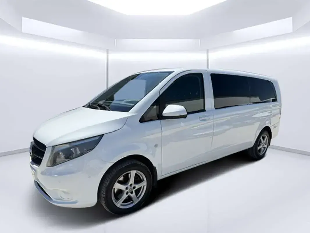 Usado Mercedes V200 136 CV (100 kW) 2016 Blanco Monovolumen
