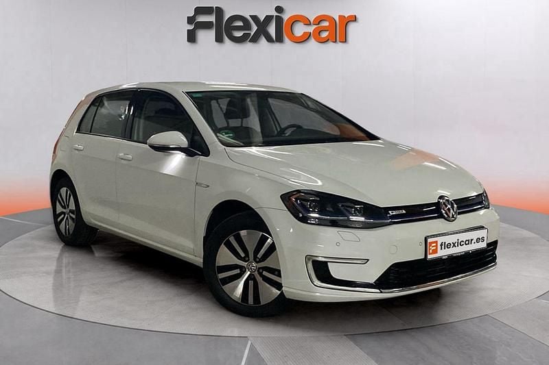Blanco Usado 2018 VW Golf Berlina | 12.490 € - Imagen 1/4