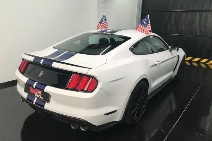 Usado Ford Mustang 533 CV (392 kW) 2017