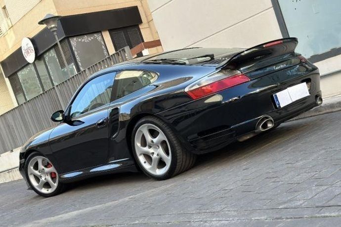 Usado Porsche 911 420 CV (308 kW) 2002 Coupe