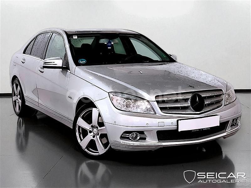 Usado Mercedes C220 170 CV (125 kW) 2011 Gris / plata Familiar