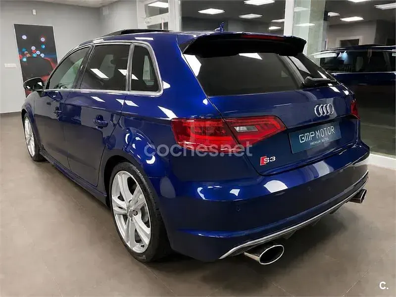 Usado Audi S3 300 CV (220 kW) 2014 Azul Berlina