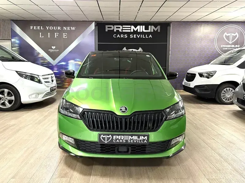 Usado Skoda Fabia Monte Carlo 110 CV (80 kW) 2019 Verde Utilitario