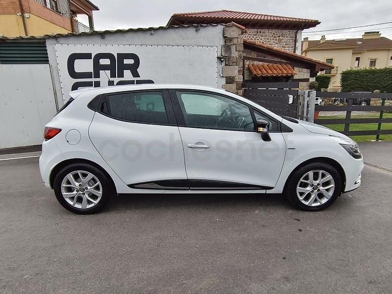 Usado Renault Clio IV LIMITED 90 CV (66 kW) 2019 Blanco Berlina