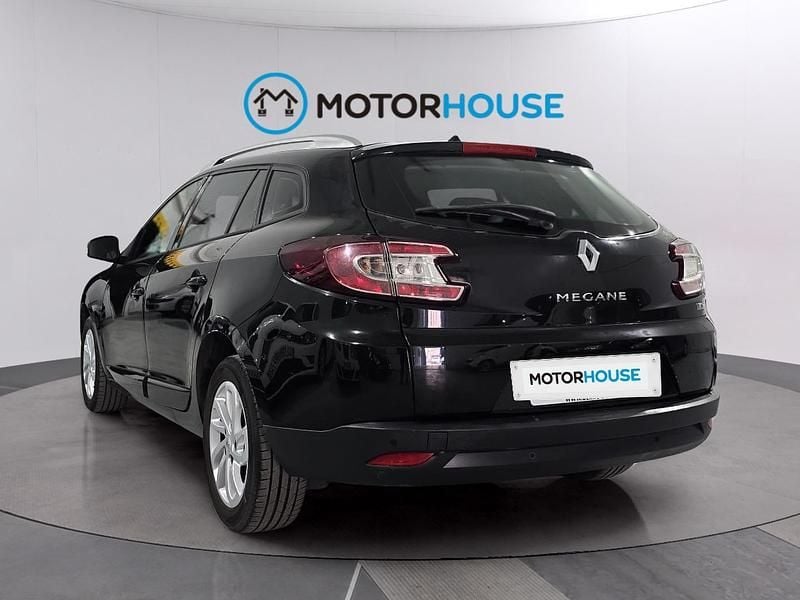 Usado Renault Mégane III 115 CV (84 kW) 2012 Negro