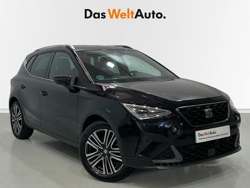Usado Seat Arona FR 115 CV (84 kW) 2024 Negro SUV