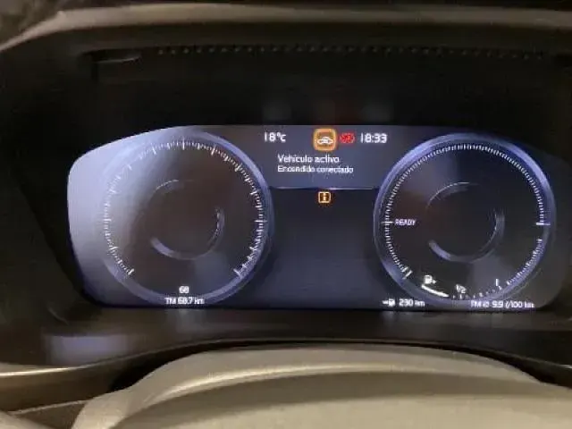 Usado Volvo XC40 Plus 155 kW (211 CV) 2023 Todoterreno SUV