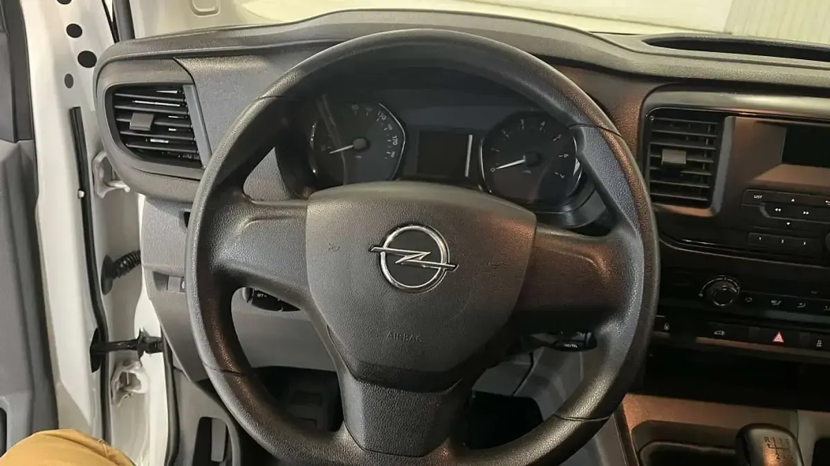 Usado Opel Vivaro 102 CV (75 kW) 2021 Blanco Monovolumen