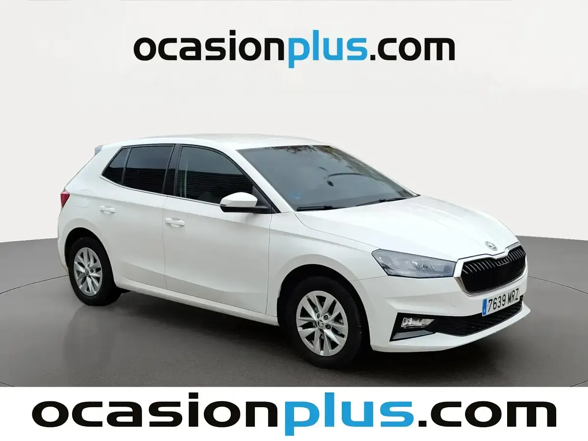 Usado Skoda Fabia Selection 95 CV (69 kW) 2024 Blanco Berlina