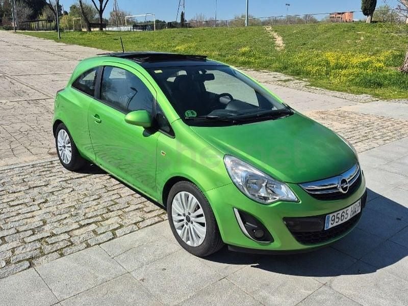 Usado Opel Corsa Selective 100 CV (73 kW) 2013 Verde Utilitario